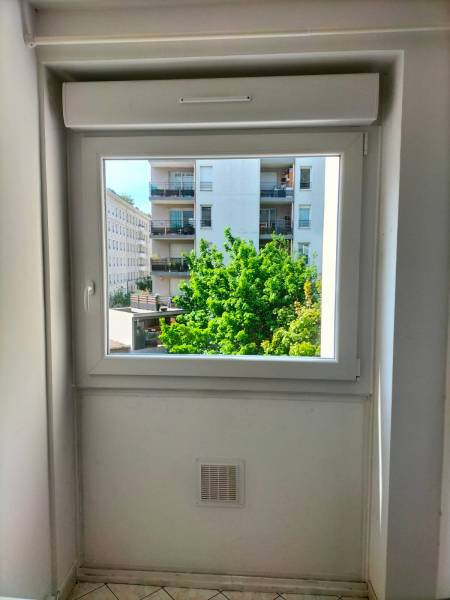 Devis installation de fenêtres PVC double vitrage à Lyon 9 (69009)