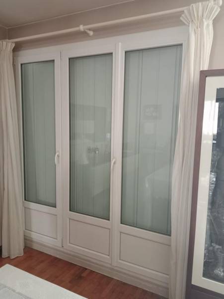Devis Installation de fenêtres PVC double vitrage à Lyon 5 avec persiennes